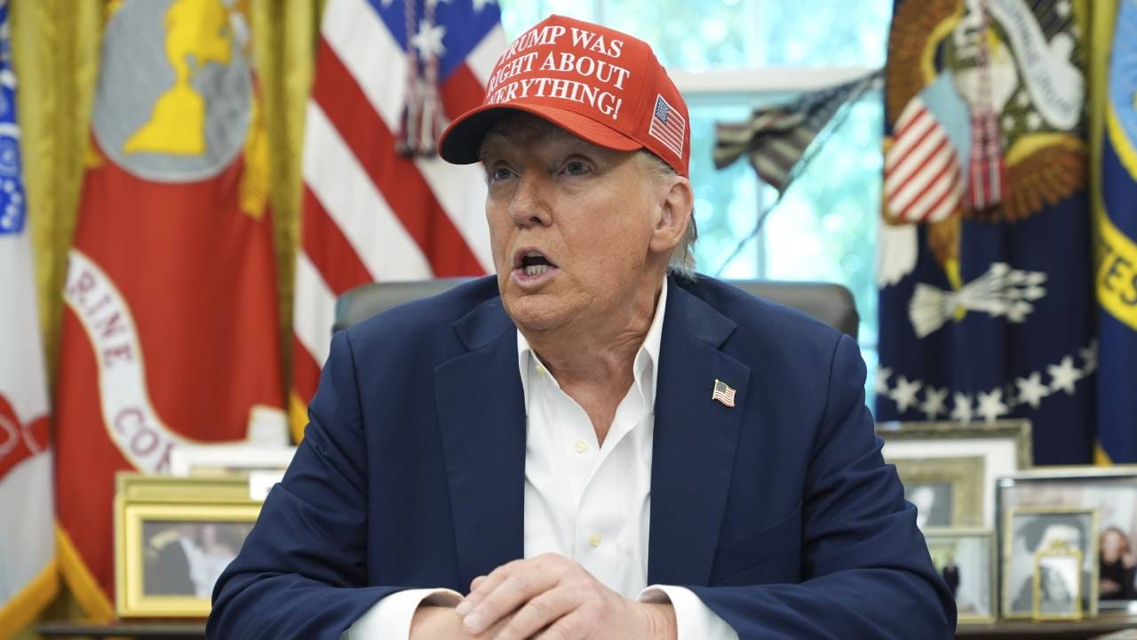 ಬೇಗ ಡೀಲ್ ಆಗದಿದ್ದರೆ ಇರಾನ್​ನ ಇಂಧನ ಘಟಕಗಳು, ಖರ್ಗ್ ದ್ವೀಪವನ್ನು ಉಡಾಯಿಸುತ್ತೇವೆ: ಡೊನಾಲ್ಡ್ ಟ್ರಂಪ್ ಕಟ್ಟೆಚ್ಚರಿಕೆ