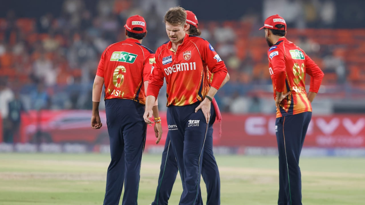 ಫರ್ಗುಸನ್ ಈ ರೀತಿಯಾಗಿ ಲೀಗ್ ಆರಂಭದಲ್ಲಿ ಅಥವಾ ಮಧ್ಯದಲ್ಲಿ ತಂಡವನ್ನು ತೊರೆಯುತ್ತಿರುವುದು ಇದೇ ಮೊದಲಲ್ಲ. ಈ ಹಿಂದೆ ಅಂದರೆ ಕಳೆದ ಆವೃತ್ತಿಯ ಐಪಿಎಲ್‌ನಲ್ಲಿಯೂ ಫರ್ಗುಸನ್ ಕೇವಲ 4 ಪಂದ್ಯಗಳನ್ನು ಆಡಿದ್ದರು. ಆ ಪಂದ್ಯಗಳಲ್ಲಿ 4 ವಿಕೆಟ್‌ಗಳನ್ನು ಸಹ ಪಡೆದಿದ್ದರು. ಆ ಬಳಿಕ ಗಾಯಗೊಂಡು ಟೂರ್ನಿಯಿಂದ ಹೊರಬಿದಿದ್ದರು.