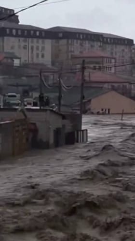 ರಷ್ಯಾದಲ್ಲಿ ಭಾರಿ ಮಳೆ, ಮಹಾ ಪ್ರವಾಹ