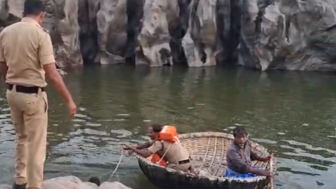 ಬಣ್ಣ ತೊಳೆಯಲು ಕೆರೆಗೆ ಇಳಿದ ಯುವಕರು ನೀರುಪಾಲು