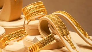 ಬಿಕ್ಕಟ್ಟಿನಲ್ಲಿ ಏರಬೇಕಿದ್ದ ಚಿನ್ನದ ಬೆಲೆ ಕಡಿಮೆ ಕಡಿಮೆ ಆಗುತ್ತಿರುವುದು ಯಾಕೆ? ಇಲ್ಲಿವೆ ಇಂಟರೆಸ್ಟಿಂಗ್ ಕಾರಣಗಳು