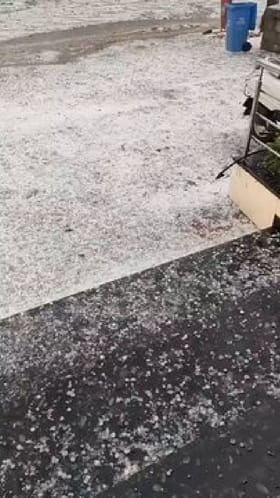 ಹಾಸನದಲ್ಲಿ ಆಲಿಕಲ್ಲು ಮಳೆ; ಹಿಮಪಾತದಂತಾದ ವಿಡಿಯೋ ಇಲ್ಲಿದೆ