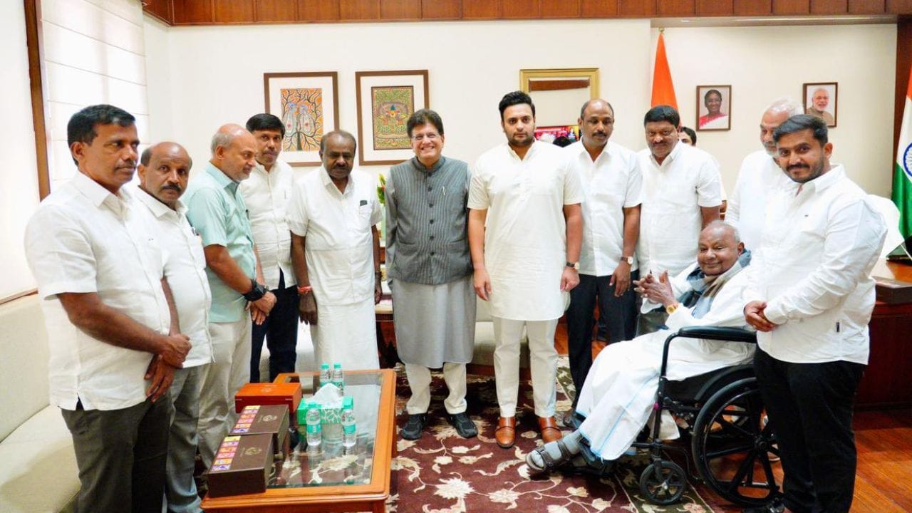 ತಂಬಾಕು ಬೆಳೆಗಾರರ ನೆರವಿಗೆ ನಿಂತ ಕೇಂದ್ರ ಸರ್ಕಾರ: ಸೋಮವಾರದಿಂದಲೇ ಖರೀದಿ ಆರಂಭದ ಭರವಸೆ