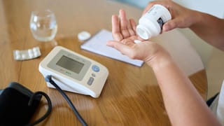 Chanakya Niti: ತಂದೆಯ ಈ ತಪ್ಪುಗಳು ಮಗಳ ಭವಿಷ್ಯವನ್ನೇ ಹಾಳು ಮಾಡುತ್ತದೆ ಎನ್ನುತ್ತಾರೆ ಚಾಣಕ್ಯ