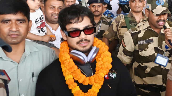 ಇದೆಂಥಾ ಪ್ರಶ್ನೆ? ಪತ್ರಕರ್ತರ ಪ್ರಶ್ನೆಗೆ ಕೆರಳಿದ ಇಶಾನ್ ಕಿಶನ್; ವಿಡಿಯೋ ವೈರಲ್ ಇದೆಂಥಾ ಪ್ರಶ್ನೆ? ಪತ್ರಕರ್ತರ ಪ್ರಶ್ನೆಗೆ ಕೆರಳಿದ ಇಶಾನ್ ಕಿಶನ್; ವಿಡಿಯೋ ವೈರಲ್
