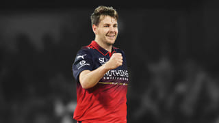 ಡಾ. ವಿಷ್ಣುವರ್ಧನ್ ರಸ್ತೆಯಲ್ಲಿ ಕಸದ ರಾಶಿ: ಅಧಿಕಾರಿಗಳ ಗಮನಕ್ಕೆ ತಂದ ಅನಿರುದ್ಧ್