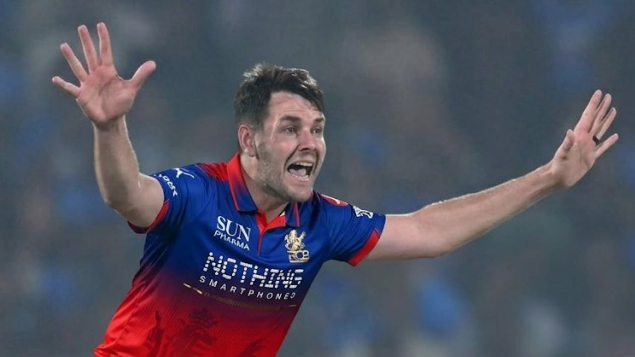 ಹೇಜಲ್‌ವುಡ್ ಸ್ಥಾನವನ್ನು ತುಂಬುವುದು ಕಷ್ಟವಾದರೂ, ನ್ಯೂಜಿಲೆಂಡ್​ನ ವೇಗದ ಬೌಲರ್ ಜಾಕೋಬ್ ಡಫಿ ತಂಡಕ್ಕೆ ನೆರವಾಗಬಲ್ಲರು. ನ್ಯೂಜಿಲೆಂಡ್‌ನ ಈ ಬಲಗೈ ವೇಗದ ಬೌಲರ್ ಟಿ20 ಕ್ರಿಕೆಟ್‌ನಲ್ಲಿ ನಂ. 1 ಬೌಲರ್ ಆಗಿದ್ದು, ಆಡಿರುವ 48 ಅಂತರರಾಷ್ಟ್ರೀಯ ಪಂದ್ಯಗಳಲ್ಲಿ 62 ವಿಕೆಟ್‌ಗಳನ್ನು ಕಬಳಿಸಿದ್ದಾರೆ, ಪ್ರತಿ ಓವರ್‌ಗೆ ಕೇವಲ 8 ರನ್‌ಗಳ ಎಕಾನಮಿ ದರವನ್ನು ಹೊಂದಿದ್ದಾರೆ. 