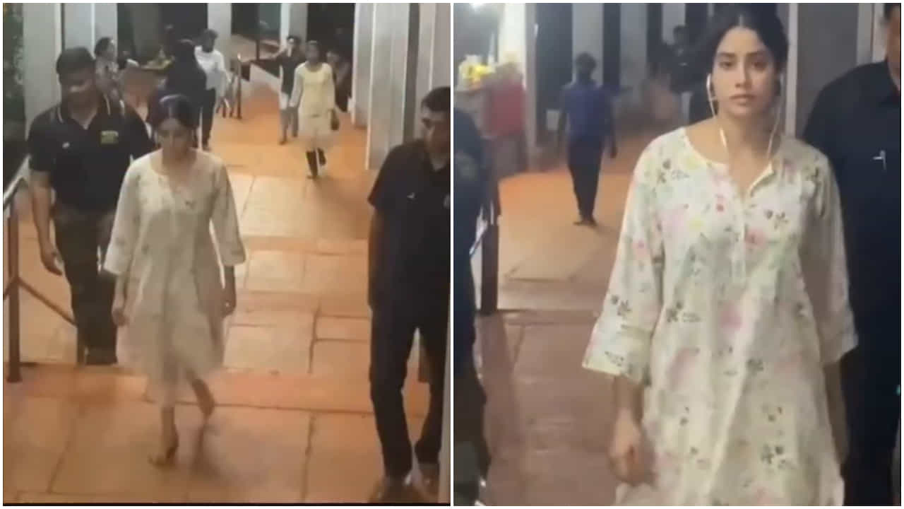 ತಿರುಪತಿಯಲ್ಲಿ ಜಾನ್ವಿ ಕಪೂರ್ ಹುಟ್ಟುಹಬ್ಬ: ಬರಿಗಾಲಲ್ಲಿ 3,550 ಮೆಟ್ಟಿಲು ಹತ್ತಿದ ನಟಿ ತಿರುಪತಿಯಲ್ಲಿ ಜಾನ್ವಿ ಕಪೂರ್ ಹುಟ್ಟುಹಬ್ಬ: ಬರಿಗಾಲಲ್ಲಿ 3,550 ಮೆಟ್ಟಿಲು ಹತ್ತಿದ ನಟಿ