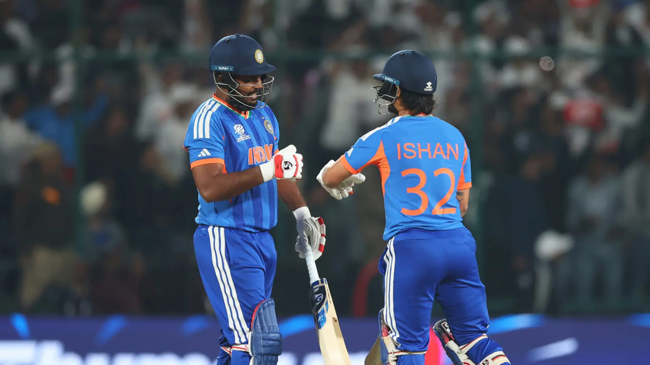 ಇದಲ್ಲದೆ, ಇಶಾನ್ ಮತ್ತು ಸಂಜು 7.3 ಓವರ್‌ಗಳಲ್ಲಿ 97 ರನ್‌ಗಳ ಪಾಲುದಾರಿಕೆಯನ್ನು ಹಂಚಿಕೊಳ್ಳುವ ಮೂಲಕ ಟಿ20 ವಿಶ್ವಕಪ್ ನಾಕೌಟ್ ಪಂದ್ಯದಲ್ಲಿ ಭಾರತದ ಪರ ಅತ್ಯಧಿಕ ಜೊತೆಯಾಟವನ್ನಾಡಿದ ಹೊಸ ದಾಖಲೆಯನ್ನು ನಿರ್ಮಿಸಿದರು. 