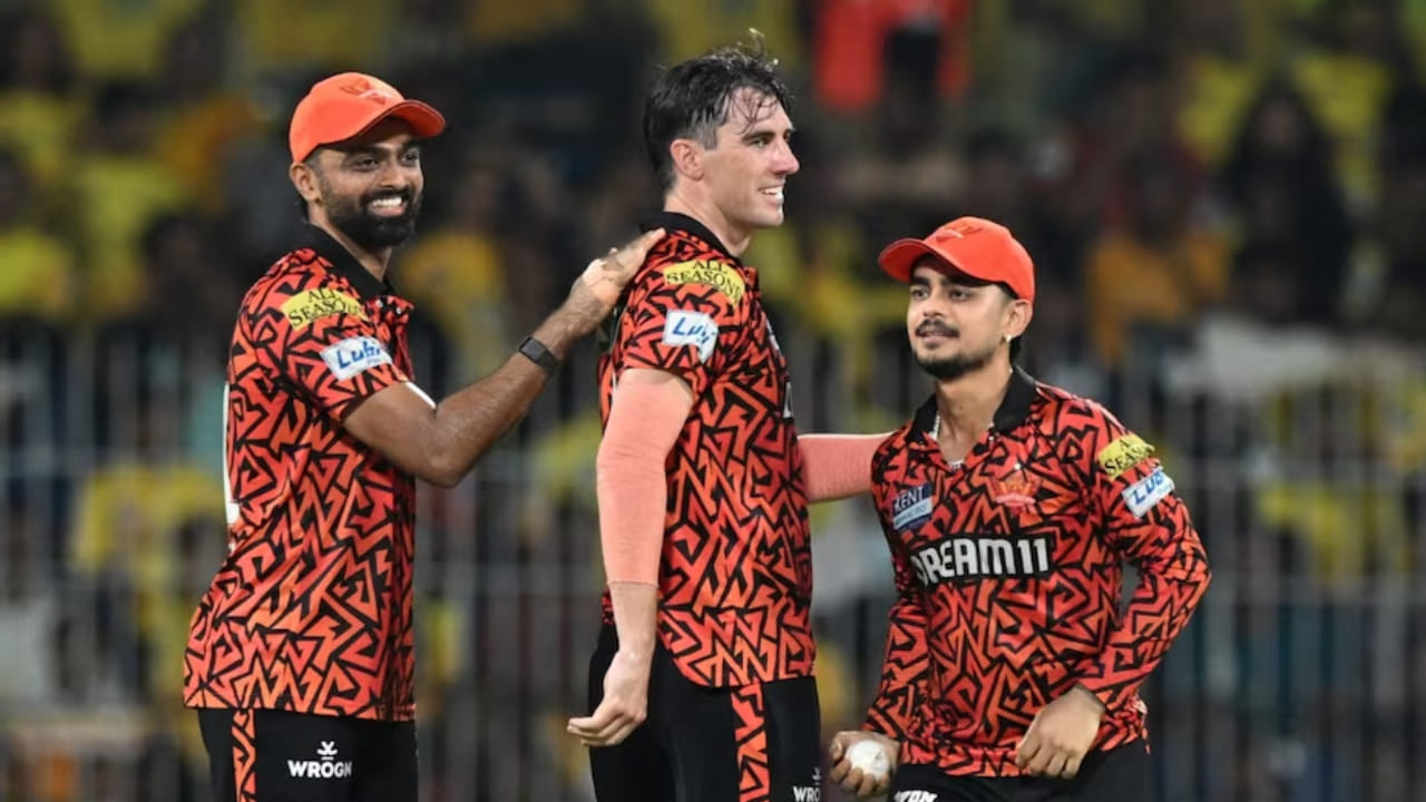 ಇನ್ನು ಸನ್ರೈಸರ್ಸ್ ಹೈದರಾಬಾದ್ ತಂಡ ಲೀಗ್ ಆರಂಭಕ್ಕೂ ಮುನ್ನವೇ ಸಂಕಷ್ಟಕ್ಕೆ ಸಿಲುಕಿದೆ. ಏಕೆಂದರೆ ತಂಡದ ನಾಯಕ ಪ್ಯಾಟ್ ಕಮ್ಮಿನ್ಸ್ ಇಂಜುರಿಯಿಂದ ಇನ್ನು ಗುಣಮುಖರಾಗಿಲ್ಲ. ಹೀಗಾಗಿ ಫ್ರಾಂಚೈಸಿ ತಂಡದ ವಿಕೆಟ್ ಕೀಪರ್ ಬ್ಯಾಟ್ಸ್ಮನ್ ಇಶಾನ್ ಕಿಶನ್ಗೆ ನಾಯಕತ್ವದ ಜವಾಬ್ದಾರಿವಹಿಸಿದೆ. ಇದೇ ಮೊದಲ ಬಾರಿಗೆ ಎಸ್ಆರ್ಹೆಚ್ ತಂಡವನ್ನು ಮುನ್ನಡೆಸುತ್ತಿರುವ ಕಿಶನ್, ಯಾವ ರೀತಿಯ ಪ್ರದರ್ಶನ ನೀಡುತ್ತಾರೆ ಎಂಬುದನ್ನು ಕಾದುನೋಡಬೇಕಿದೆ.