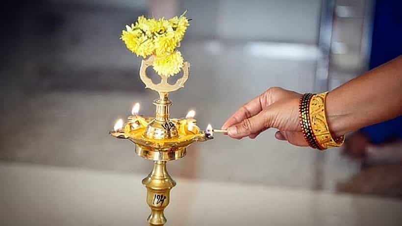 Daily Devotional: ಯಾವುದೇ ಶುಭ ಕಾರ್ಯಕ್ಕೂ ದೀಪ ಬೆಳಗೋದು ಯಾಕೆ ಗೊತ್ತಾ?
