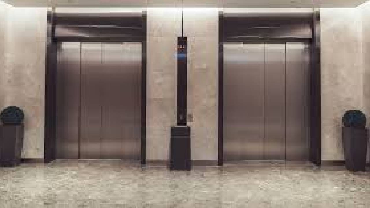 ಕೋಲ್ಕತ್ತಾದ ಆರ್ಜಿಕರ್ ಆಸ್ಪತ್ರೆಯ ಲಿಫ್ಟ್ನಲ್ಲಿ ಸಿಲುಕಿ ವ್ಯಕ್ತಿ ಸಾವು, ಮಗ ಆಸ್ಪತ್ರೆಗೆ ದಾಖಲು ಕೋಲ್ಕತ್ತಾದ ಆರ್ಜಿಕರ್ ಆಸ್ಪತ್ರೆಯ ಲಿಫ್ಟ್ನಲ್ಲಿ ಸಿಲುಕಿ ವ್ಯಕ್ತಿ ಸಾವು, ಮಗ ಆಸ್ಪತ್ರೆಗೆ ದಾಖಲು