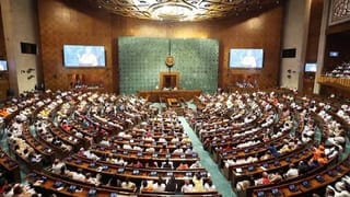 ಗುರುಗ್ರಾಮ: ನಿರ್ಮಾಣ ಹಂತದ  ಗೋಡೆ ಕುಸಿದು 7 ಕಾರ್ಮಿಕರು ಸಾವು