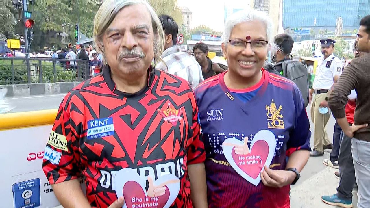 ಪತ್ನಿ ಆರ್‌ಸಿಬಿ ಫ್ಯಾನ್, ಪತಿ ಹೈದರಾಬಾದ್ ಸಪೋರ್ಟರ್: ಸ್ಟೇಡಿಯಂನಲ್ಲಿ ಈ ಜೋಡಿಯೇ ಹೈಲೈಟ್