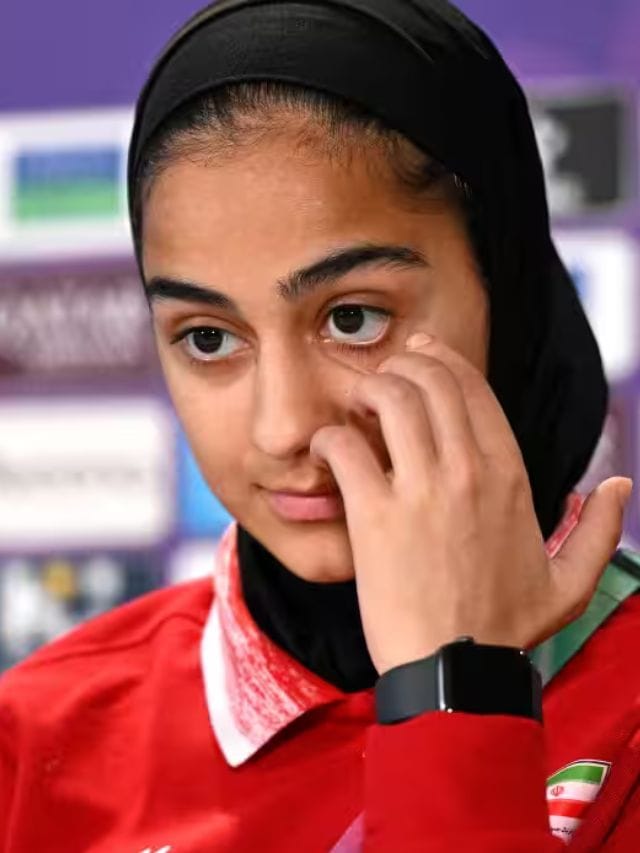 ಫುಟ್‌ಬಾಲ್ ಆಟಗಾರ್ತಿ ಸಾರಾ ಡಿದಾರ್ ಕಣ್ಣೀರು