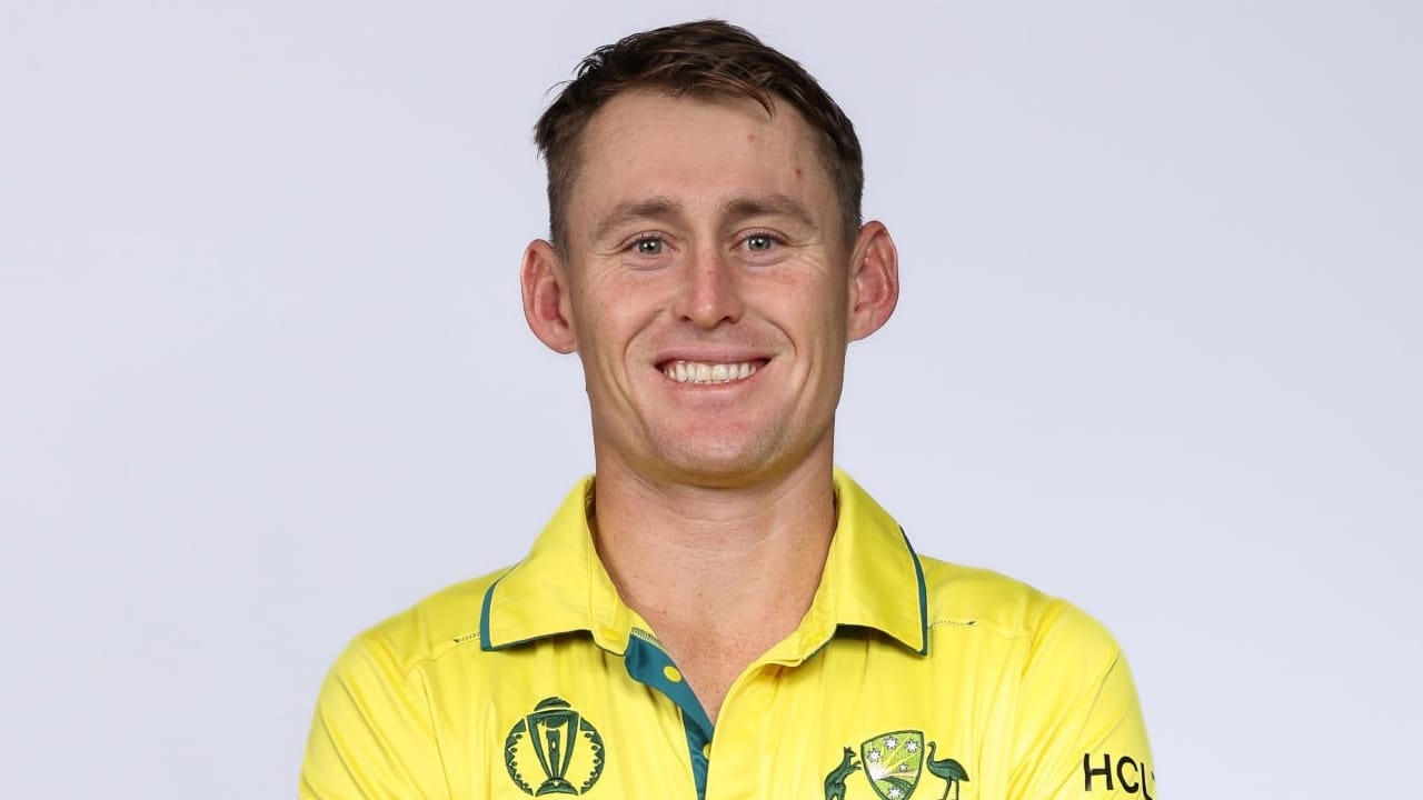 ಮಾರ್ನಸ್ ಲಾಬುಶೇನ್: ಪಾಕಿಸ್ತಾನ್ ಸೂಪರ್ ಲೀಗ್​ಗೆ ಹೊಸದಾಗಿ ಸೇರ್ಪಡೆಯಾಗಿರುವ ಹೈದರಾಬಾದ್ ಕಿಂಗ್ಸ್​ಮೆನ್ ಫ್ರಾಂಚೈಸಿಗೆ ಆಸ್ಟ್ರೇಲಿಯಾ ಬ್ಯಾಟರ್ ಮಾರ್ನಸ್ ಲಾಬುಶೇನ್ ನಾಯಕರಾಗಿ ನೇಮಕಗೊಂಡಿದ್ದಾರೆ. ಅದರಂತೆ ಲಾಬುಶೇನ್ ಮುಂದಾಳತ್ವದಲ್ಲಿ ಹೈದರಾಬಾದ್ ಕಿಂಗ್ಸ್​ಮೆನ್ ಕಣಕ್ಕಿಳಿಯಲಿದೆ.