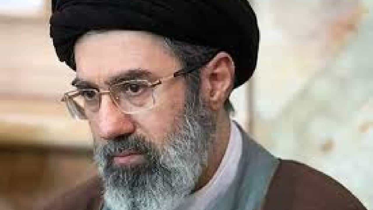 Mojtaba Khamenei: ಇರಾನ್ನ ನೂತನ ಸರ್ವೋಚ್ಚ ನಾಯಕನಾಗಿ ಅಯತೊಲ್ಲಾ ಖಮೇನಿ ಮಗ ಮೊಜ್ತಬಾ ನೇಮಕ Mojtaba Khamenei: ಇರಾನ್ನ ನೂತನ ಸರ್ವೋಚ್ಚ ನಾಯಕನಾಗಿ ಅಯತೊಲ್ಲಾ ಖಮೇನಿ ಮಗ ಮೊಜ್ತಬಾ ನೇಮಕ