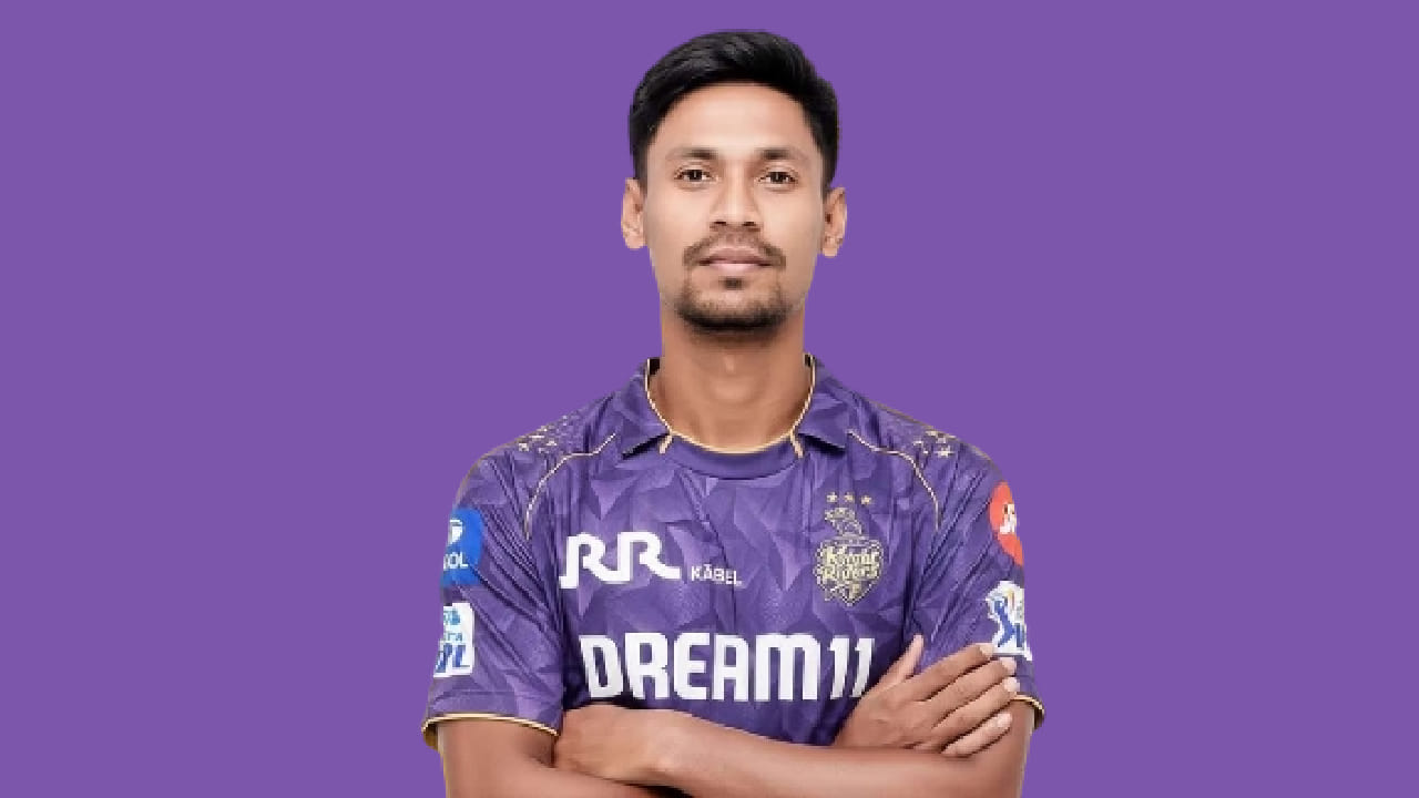 ಮುಸ್ತಫಿಝುರ್ ರೆಹಮಾನ್: ಕೊಲ್ಕತ್ತಾ ನೈಟ್ ರೈಡರ್ಸ್ ಹರಾಜಿನ ಮೂಲಕ ಖರೀದಿಸಿದ್ದ ಬಾಂಗ್ಲಾದೇಶ್ ವೇಗಿ ಮುಸ್ತಫಿಝುರ್ ರೆಹಮಾನ್ ಅವರನ್ನು ರಾಜಕೀಯ ಕಾರಣಗಿಳಿಂದಾಗಿ ಕೈ ಬಿಟ್ಟಿದ್ದಾರೆ. ಇದೀಗ ಅವರ ಬದಲಿಗೆ ಝಿಂಬಾಬ್ವೆಯ ಬ್ಲೆಸಿಂಗ್ ಮುಝುರಬಾನಿ ತಂಡಕ್ಕೆ ಆಯ್ಕೆಯಾಗಿದ್ದಾರೆ.