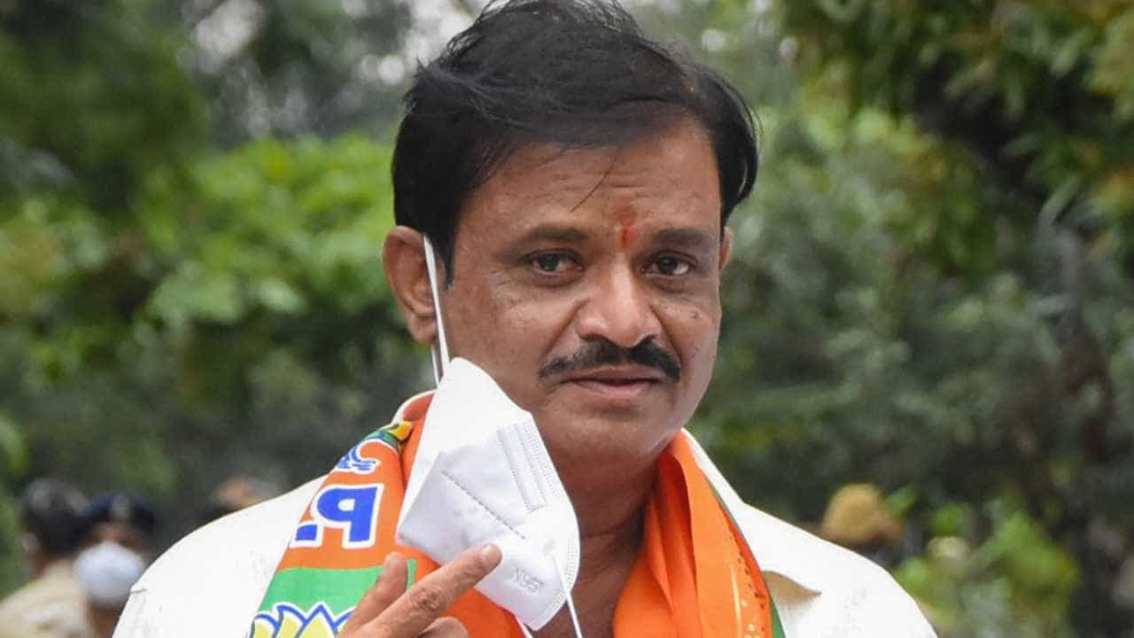 ಕರ್ನಾಟದಲ್ಲಿ ವಿಪಕ್ಷ ಬಿಜೆಪಿಗೆ ಸಾಲು ಸಾಲು ಆಘಾತ: ಮುನಿರತ್ನ ಪ್ರಕರಣದಲ್ಲೂ ಭಾರೀ ಹಿನ್ನಡೆ