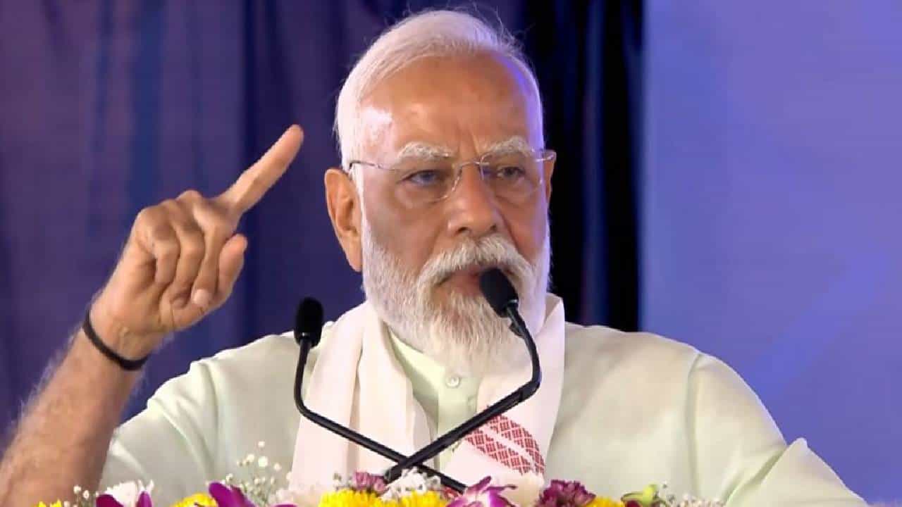 ಹೊಲಸು ರಾಜಕೀಯ, ದುರಹಂಕಾರ ತೃಣಮೂಲ ಕಾಂಗ್ರೆಸ್​ ಅನ್ನು ನಾಶಪಡಿಸುತ್ತೆ: ಪ್ರಧಾನಿ ಮೋದಿ
