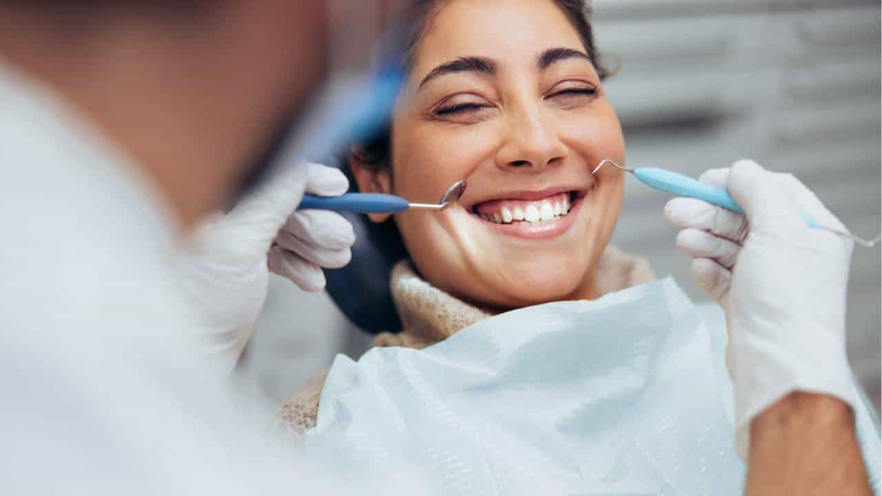 National Dentists Day 2026: ಇಂದು ರಾಷ್ಟ್ರೀಯ ದಂತವೈದ್ಯರ ದಿನ; ನಗುವಿನ ಹಿಂದಿನ ನಿಜವಾದ ಶಿಲ್ಪಿಗಳು National Dentists Day 2026: ಇಂದು ರಾಷ್ಟ್ರೀಯ ದಂತವೈದ್ಯರ ದಿನ; ನಗುವಿನ ಹಿಂದಿನ ನಿಜವಾದ ಶಿಲ್ಪಿಗಳು