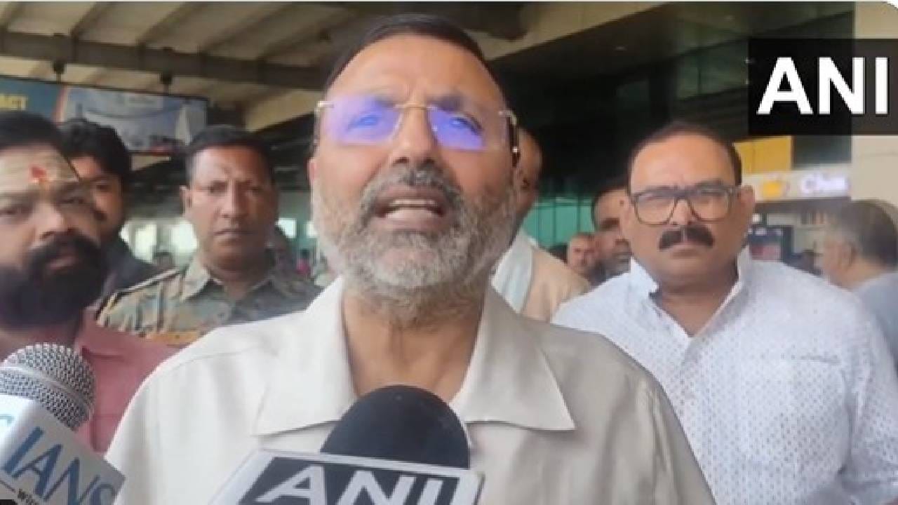 ರಾಹುಲ್ ಗಾಂಧಿಯವರೇ ಮೀಸಲು ವ್ಯವಸ್ಥೆ ಇಲ್ಲದ ಆಸ್ಪತ್ರೆಯಲ್ಲೇಕೆ ನಿಮ್ಮ ತಾಯಿಗೆ ಚಿಕಿತ್ಸೆ: ಬಿಜೆಪಿ ಸಂಸದನ ಪ್ರಶ್ನೆ ರಾಹುಲ್ ಗಾಂಧಿಯವರೇ ಮೀಸಲು ವ್ಯವಸ್ಥೆ ಇಲ್ಲದ ಆಸ್ಪತ್ರೆಯಲ್ಲೇಕೆ ನಿಮ್ಮ ತಾಯಿಗೆ ಚಿಕಿತ್ಸೆ: ಬಿಜೆಪಿ ಸಂಸದನ ಪ್ರಶ್ನೆ