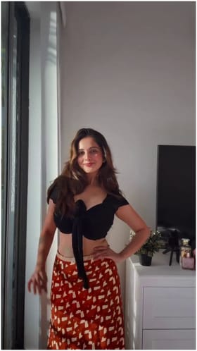 ಹೆಂಗೆ ಪೋಸ್ ಕೊಡ್ತಾರೆ ನೋಡಿ ನಿವೇದಿತಾ ಗೌಡ