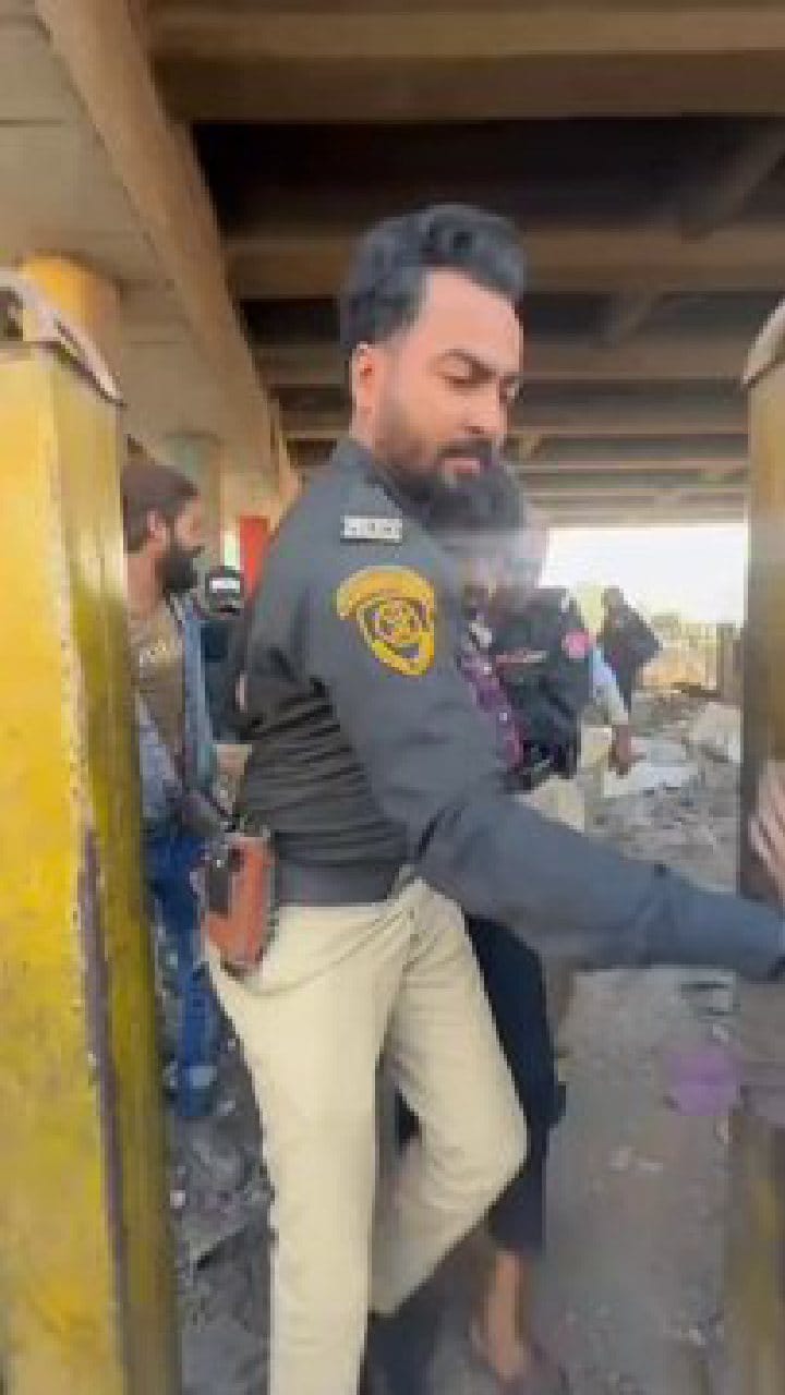 ಭಿಕ್ಷುಕರನ್ನೂ ಭಾರತೀಯ ಗೂಢಚಾರಿಗಳೆಂದು ಎಳೆದುಕೊಂಡು ಹೋದ ಪಾಕ್ ಪೊಲೀಸರು