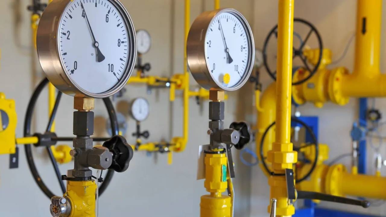 ಸರ್ಕಾರದಿಂದ ಎಲ್ಪಿಜಿ ಪೂರೈಕೆ ನಿಯಮದಲ್ಲಿ ಬದಲಾವಣೆ; ಈ ಕುಟುಂಬಗಳಿಗೆ ಎಲ್ಪಿಜಿ ಗ್ಯಾಸ್ ಸಿಗಲ್ಲ ಸರ್ಕಾರದಿಂದ ಎಲ್ಪಿಜಿ ಪೂರೈಕೆ ನಿಯಮದಲ್ಲಿ ಬದಲಾವಣೆ; ಈ ಕುಟುಂಬಗಳಿಗೆ ಎಲ್ಪಿಜಿ ಗ್ಯಾಸ್ ಸಿಗಲ್ಲ