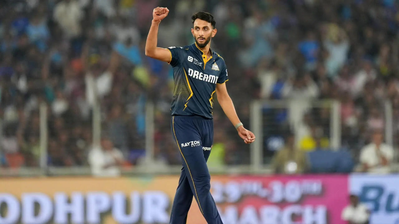 ಪ್ರಸಿದ್ಧ್ ಕೃಷ್ಣ; ಗುಜರಾತ್ ಟೈಟನ್ಸ್ ತಂಡದ ಬೌಲಿಂಗ್ ವಿಭಾಗದಲ್ಲಿ ಖಾಯಂ ಸ್ಥಾನ ಪಡೆದಿರುವ ಪ್ರಸಿದ್ಧ್ ಕಳೆದ ಆವೃತ್ತಿಯಲ್ಲಿ ಉತ್ತಮ ಪ್ರದರ್ಶನ ನೀಡಿದ್ದರು. 9.5 ಕೋಟ ರೂಗಳ ದಾಖಲೆಯ ಮೊತ್ತಕ್ಕೆ ಗುಜರಾತ್ ತಂಡವನ್ನು ಸೇರಿಕೊಂಡಿರುವ ಪ್ರಸಿದ್ಧ್ ಈ ಬಾರಿಯೂ ತಂಡದಲ್ಲಿ ಕಾಣಿಸಿಕೊಳ್ಳುವುದು ಖಚಿತವಾಗಿದೆ.