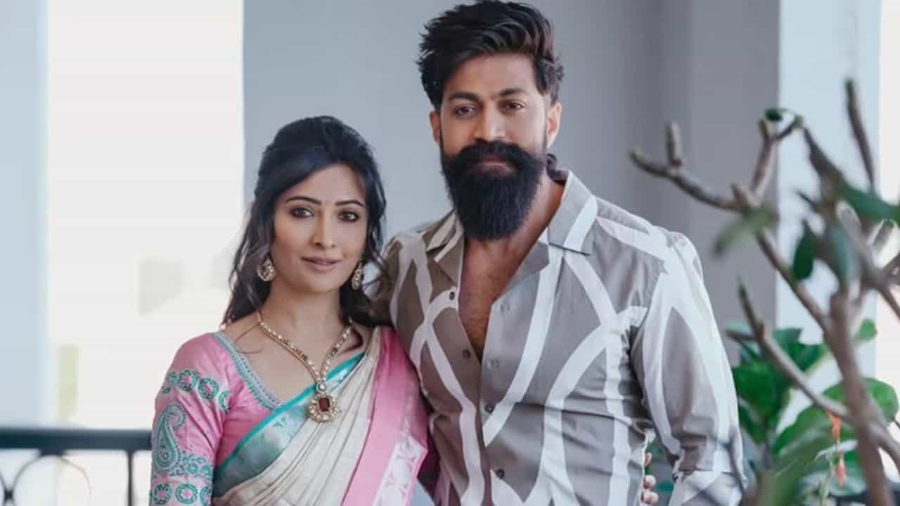 ಹುಟ್ಟುಹಬ್ಬಕ್ಕೆ ಯಶ್ ಕೊಟ್ಟ ಉಡುಗೊರೆಯೇನು? ರಾಧಿಕಾ ಪಂಡಿತ್ ಉತ್ತರ ಕೇಳಿ ಹುಟ್ಟುಹಬ್ಬಕ್ಕೆ ಯಶ್ ಕೊಟ್ಟ ಉಡುಗೊರೆಯೇನು? ರಾಧಿಕಾ ಪಂಡಿತ್ ಉತ್ತರ ಕೇಳಿ