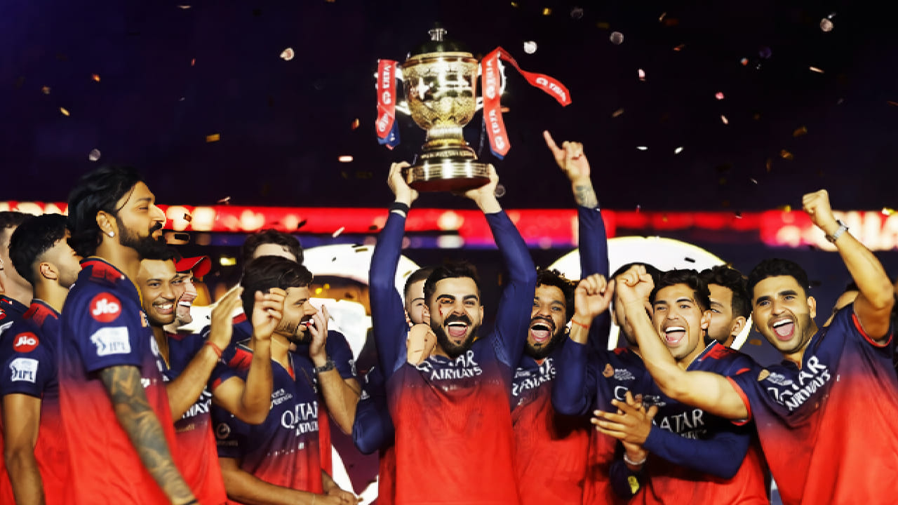 ಐಪಿಎಲ್ ಆರಂಭಕ್ಕೂ ಮುನ್ನವೇ ‘ಕಪ್ ಗೆಲ್ಲುತ್ತೇವೆ’ ಎಂದು ಮೆಸೇಜ್ ಮಾಡಿದ್ದ ಕೊಹ್ಲಿ!