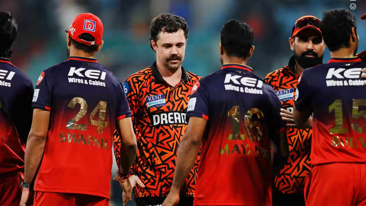 ಇನ್ನು 2026ರ ಐಪಿಎಲ್ (IPL 2026) ಮಾರ್ಚ್ 28, 2026 ರಿಂದ ಪ್ರಾರಂಭವಾಗಲಿದೆ. ಉದ್ಘಾಟನಾ ಪಂದ್ಯವು ಬೆಂಗಳೂರಿನ ಎಂ. ಚಿನ್ನಸ್ವಾಮಿ ಕ್ರೀಡಾಂಗಣದಲ್ಲಿ ನಡೆಯಲಿದ್ದು, ಈ ಪಂದ್ಯದಲ್ಲಿ ಹಾಲಿ ಚಾಂಪಿಯನ್ ರಾಯಲ್ ಚಾಲೆಂಜರ್ಸ್ ಬೆಂಗಳೂರು (RCB) ಮತ್ತು ಸನ್ ರೈಸರ್ಸ್ ಹೈದರಾಬಾದ್ (SRH) ತಂಡಗಳು ಮುಖಾಮುಖಿಯಾಗಲಿದೆ.