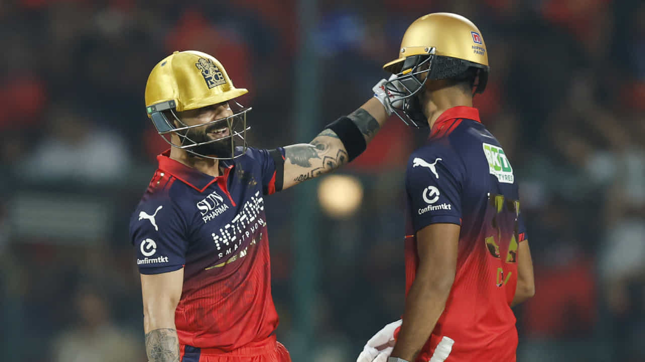 RCB vs SRH: ತವರಿನಲ್ಲಿ ಶುಭಾರಂಭ; ಆರ್ಸಿಬಿ ಅಬ್ಬರಕ್ಕೆ ಸುಸ್ತಾದ ಸನ್ರೈಸರ್ಸ್ RCB vs SRH: ತವರಿನಲ್ಲಿ ಶುಭಾರಂಭ; ಆರ್ಸಿಬಿ ಅಬ್ಬರಕ್ಕೆ ಸುಸ್ತಾದ ಸನ್ರೈಸರ್ಸ್