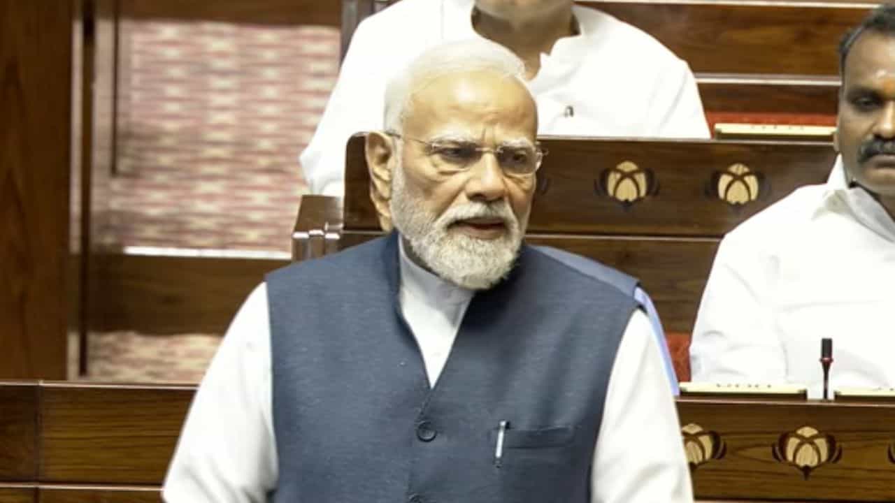 ರಾಜಕೀಯದಲ್ಲಿ ಪೂರ್ಣವಿರಾಮವಿಲ್ಲ: ನಿವೃತ್ತಿ ಹೊಂದುತ್ತಿರುವ ಸಂಸದರಿಗೆ ಧನ್ಯವಾದ ಹೇಳಿದ ಪ್ರಧಾನಿ ಮೋದಿ ರಾಜಕೀಯದಲ್ಲಿ ಪೂರ್ಣವಿರಾಮವಿಲ್ಲ: ನಿವೃತ್ತಿ ಹೊಂದುತ್ತಿರುವ ಸಂಸದರಿಗೆ ಧನ್ಯವಾದ ಹೇಳಿದ ಪ್ರಧಾನಿ ಮೋದಿ