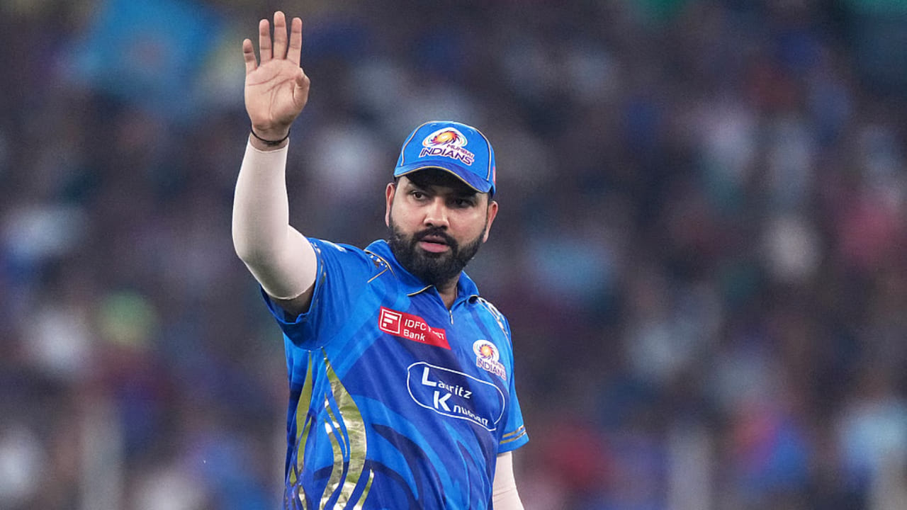 ಈ ಪ್ರಶ್ನೆಗೆ ಉತ್ತರಿಸಿರುವ ಮುಂಬೈ ಇಂಡಿಯನ್ಸ್ ಮುಖ್ಯ ಕೋಚ್ ಮಹೇಲಾ ಜಯವರ್ಧನೆ, ‘ಈ ಬಾರಿ ರೋಹಿತ್ ಶರ್ಮಾ ಅವರ ಆಟ ಇಂಪ್ಯಾಕ್ಟ್ ಪ್ಲೇಯರ್​ಗೆ ಮಾತ್ರ ಸೀಮಿತವಾಗಿರುವುದಿಲ್ಲ. ಬದಲಿಗೆ ಅವರು ಐಪಿಎಲ್​ನ ಬಹುತೇಕ ಪಂದ್ಯಗಳಲ್ಲಿ ಮೈದಾನದಲ್ಲಿ ಕಾಣಿಸಿಕೊಳ್ಳಲಿದ್ದಾರೆ ಎಂದಿದ್ದಾರೆ. ಇದು ರೋಹಿತ್ ಅಭಿಮಾನಿಗಳ ಸಂತಸವನ್ನು ಇಮ್ಮಡಿಗೊಳಿಸಿದೆ.