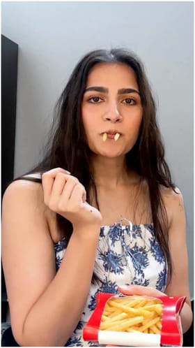 ಸಿಕ್ಕಿದ್ದೆಲ್ಲ ತಿನ್ನುವ ರುಕ್ಮಿಣಿ ವಸಂತ್