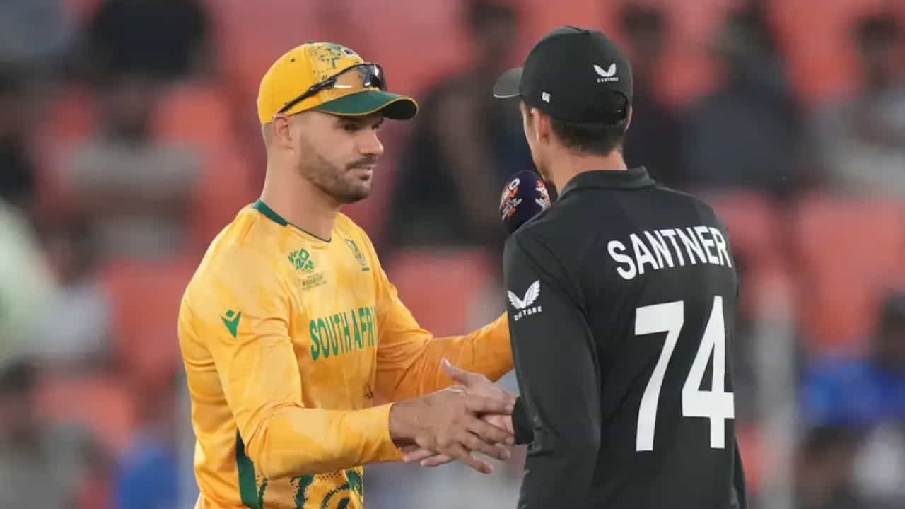 SA vs NZ: ಮೊದಲ ಸೆಮೀಸ್ ಕಾಳಗಕ್ಕೆ ಮಳೆ ಅಡ್ಡಿ? ಮೀಸಲು ದಿನದ ನಿಯಮವೇನು? SA vs NZ: ಮೊದಲ ಸೆಮೀಸ್ ಕಾಳಗಕ್ಕೆ ಮಳೆ ಅಡ್ಡಿ? ಮೀಸಲು ದಿನದ ನಿಯಮವೇನು?