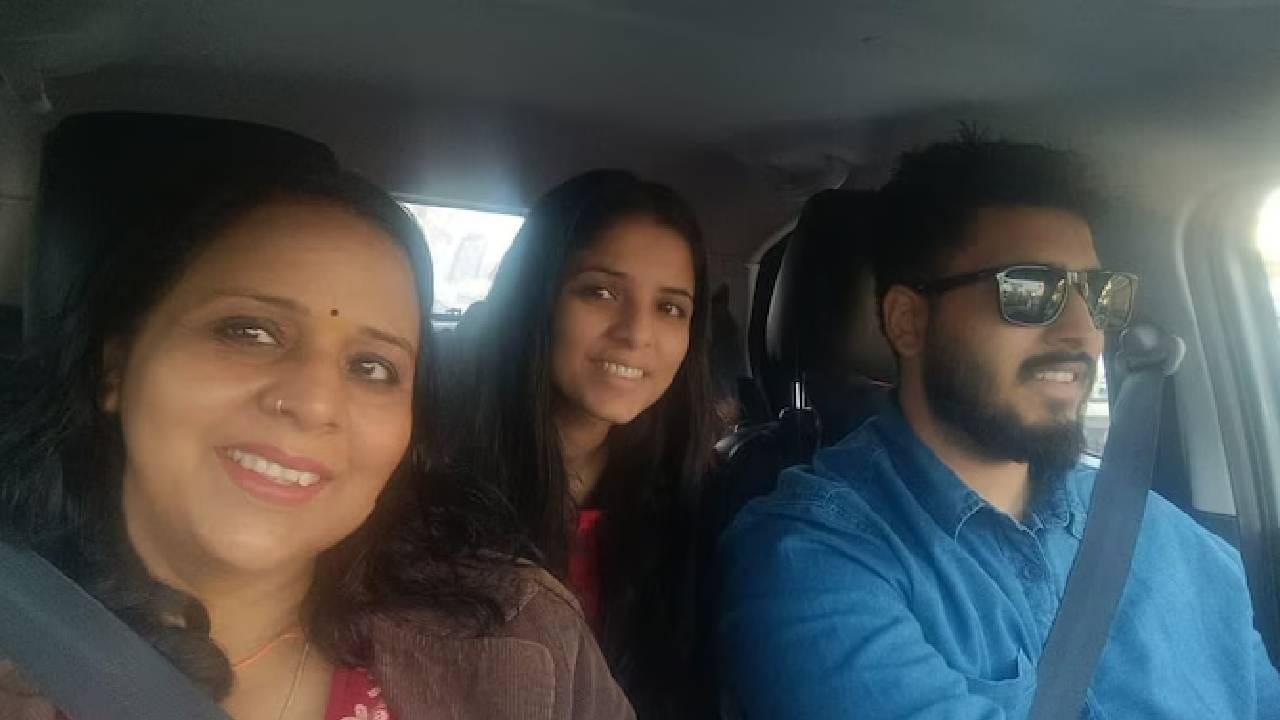 ಹೋಳಿಯಲ್ಲ ಮನೆಯಲ್ಲಿ ಹರಿಯಿತು ರಕ್ತದೋಕುಳಿ, ತನ್ನ ಅವಳಿ ಸಹೋದರಿಯರಿಗೆ 40ಕ್ಕೂ ಹೆಚ್ಚು ಬಾರಿ ಇರಿದ ವ್ಯಕ್ತಿ