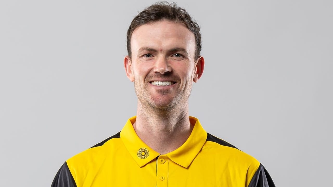 ಅಷ್ಟನ್ ಟರ್ನರ್: ಮುಲ್ತಾನ್ ಸುಲ್ತಾನ್ಸ್ ತಂಡವನ್ನು ಈ ಬಾರಿ ಮುನ್ನಡೆಸುವುದು ಆಸೀಸ್ ಆಟಗಾರ ಅಷ್ಟನ್ ಟರ್ನರ್. ಕಳೆದ ಬಾರಿ ನಾಯಕನಾಗಿದ್ದ ಮೊಹಮ್ಮದ್ ರಿಝ್ವಾನ್ ಈ ಬಾರಿ ತಂಡದಿಂದ ಹೊರಬಿದ್ದಿದ್ದು, ಅವರ ಬದಲಿಗೆ ಅಷ್ಟನ್ ಟರ್ನರ್​ಗೆ  ಮುಲ್ತಾನ್ ಸುಲ್ತಾನ್ಸ್ ತಂಡದ ಚುಕ್ಕಾಣಿ ನೀಡಲಾಗಿದೆ.