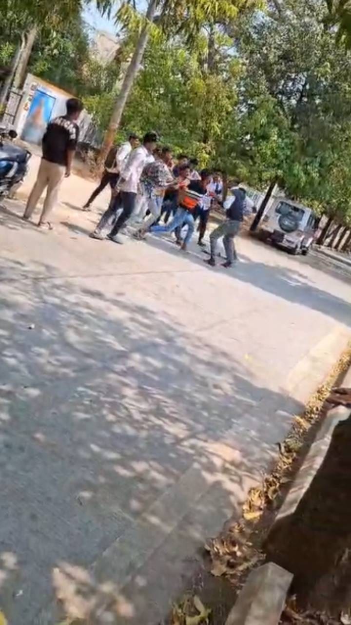 ವಿದ್ಯಾರ್ಥಿಗಳ ಮೇಲೆ ಪುಂಡರ ಗುಂಪು ದಾಳಿ
