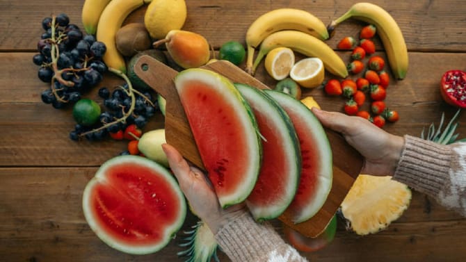 ಬೇಸಿಗೆಯಲ್ಲಿ ಸೇವನೆ ಮಾಡಲೇಬೇಕಾದ ಹಣ್ಣುಗಳಿವು