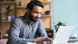 Viral: ಬೆಂಗಳೂರಿಗೆ ಹೋಗಲು ಇಷ್ಟವಿಲ್ಲ; 34 ಲಕ್ಷ ರೂ ಸಂಬಳದ ಜಾಬ್ ಆಫರ್ ತಿರಸ್ಕರಿಸಿದ ಯುವಕ