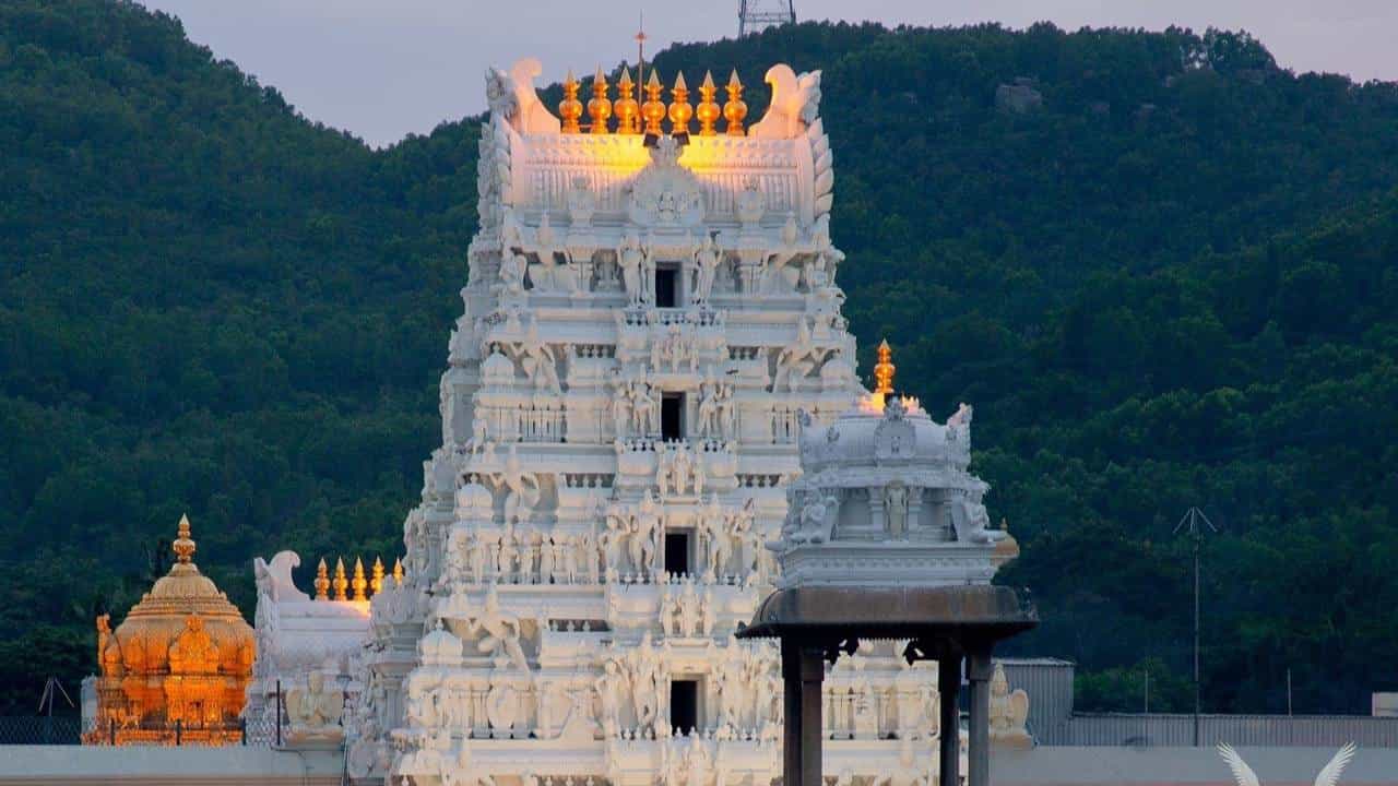 TTD Tirumala: ತಿರುಪತಿ ಭಕ್ತರಿಗೆ ಗುಡ್ ನ್ಯೂಸ್; ಇನ್ಮುಂದೆ 24 ಗಂಟೆ ಲಗೇಜ್ ಕೌಂಟರ್ ಸೇವೆ ಲಭ್ಯ! TTD Tirumala: ತಿರುಪತಿ ಭಕ್ತರಿಗೆ ಗುಡ್ ನ್ಯೂಸ್; ಇನ್ಮುಂದೆ 24 ಗಂಟೆ ಲಗೇಜ್ ಕೌಂಟರ್ ಸೇವೆ ಲಭ್ಯ!