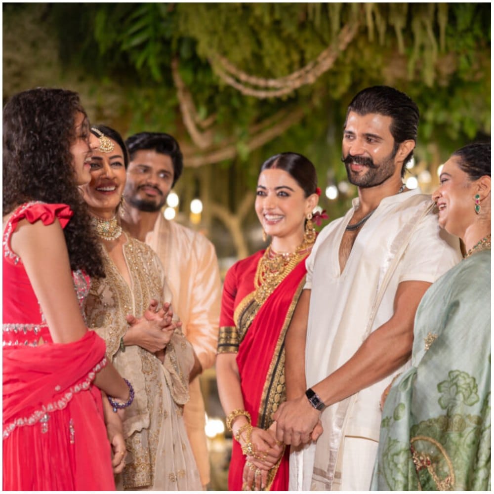 ರಶ್ಮಿಕಾ ಆರತಕ್ಷತೆಗೆ ಮಹೇಶ್ ಬಾಬು ಮಗಳು ಸಿತಾರಾ ಆಗಮಿಸಿದ್ದರು. ಕೆಲ ವರ್ಷಗಳ ಹಿಂದೆ ರಶ್ಮಿಕಾ ಅವರನ್ನು ಸಿತಾರಾ ಸಂದರ್ಶಿಸಿದ್ದರು. ಈ ಭೇಟಿ ವೇಳೆ ಆ ನೆನಪು ಇಬ್ಬರಿಗೂ ಬಂದಿದೆ. 