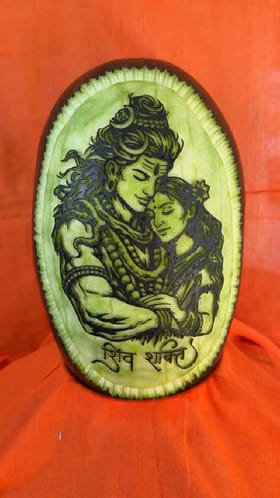 ಕಲ್ಲಂಗಡಿ ಹಣ್ಣಿನಲ್ಲಿ ಮೂಡಿದ ಶಿವ ಶಕ್ತಿ