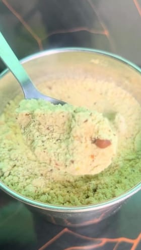 ತೂಕ ಹೆಚ್ಚಿಸಿಕೊಳ್ಳಲು ಮನೆಯಲ್ಲೇ ಮಾಡಿ ಈ ಪೌಡರ್