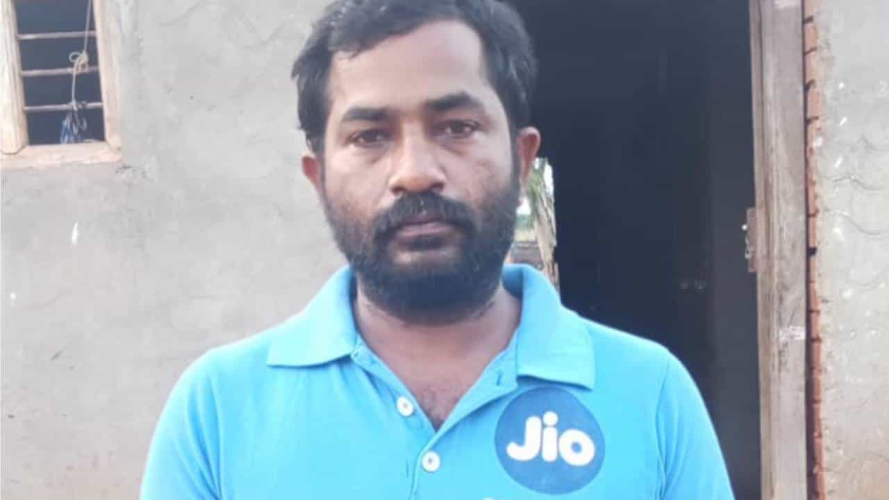 ಬೆಳಗಾವಿ: ಪ್ರೀತಿಸಿ ಮದುವೆಯಾದ ಹೆಂಡತಿಗೆ ಚಟ್ಟಕಟ್ಟಿದ ಪತಿ ಬೆಳಗಾವಿ: ಪ್ರೀತಿಸಿ ಮದುವೆಯಾದ ಹೆಂಡತಿಗೆ ಚಟ್ಟಕಟ್ಟಿದ ಪತಿ