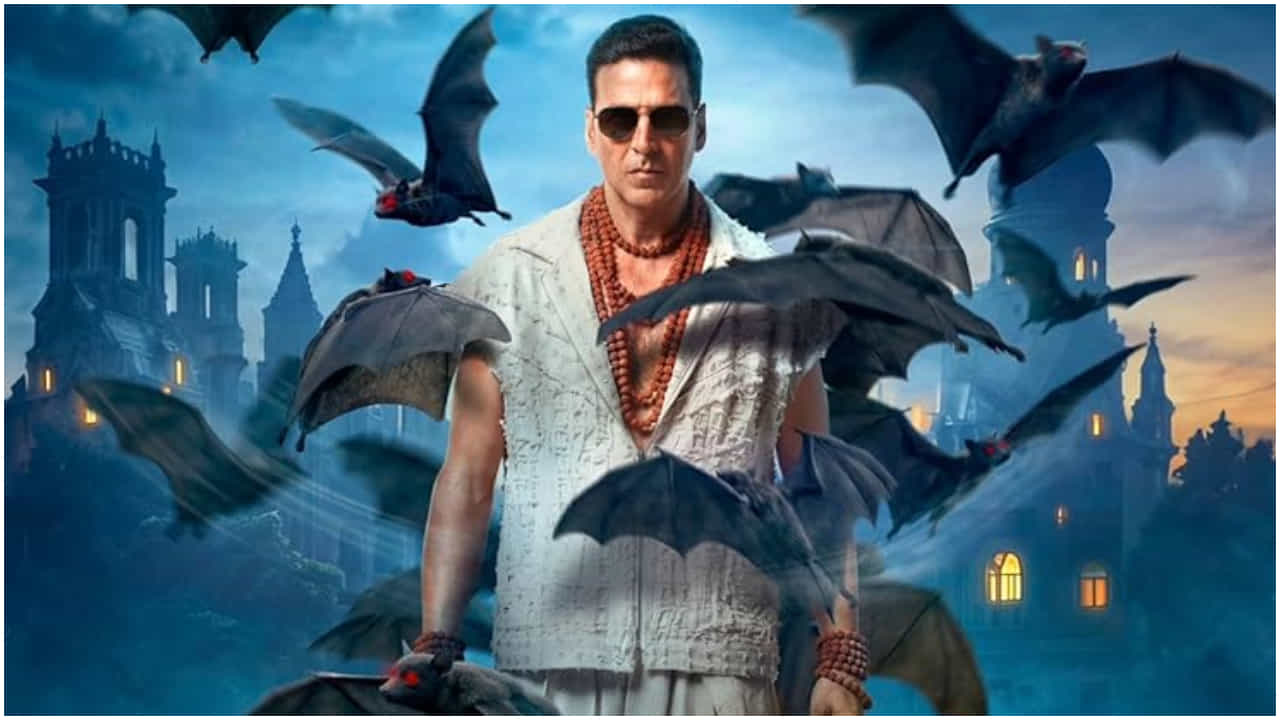 ಅಂತೂ ಇಂತೂ ಭಾರತದಲ್ಲಿ 100 ಕೋಟಿ ರೂ. ಗಳಿಸಿದ ‘ಭೂತ್ ಬಂಗ್ಲ’ ಸಿನಿಮಾ