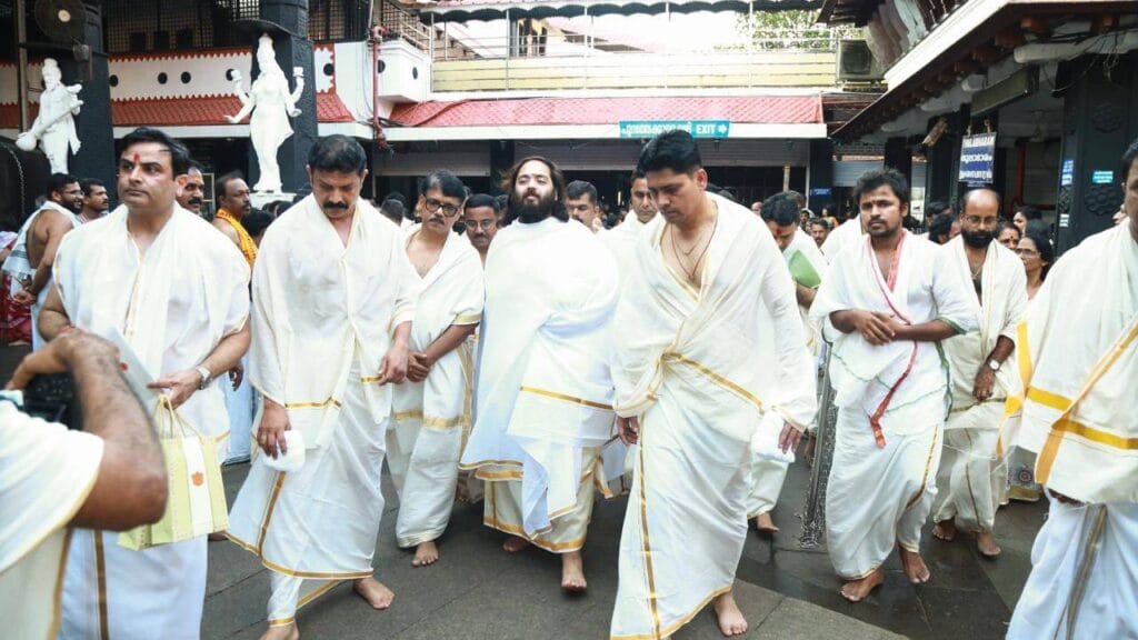 ಕೇರಳದ ರಾಜರಾಜೇಶ್ವರ ದೇವಸ್ಥಾನದ ಜೀರ್ಣೋದ್ಧಾರಕ್ಕಾಗಿ ಅನಂತ್ ಅಂಬಾನಿ ₹12 ಕೋಟಿ ದೇಣಿಗೆ ನೀಡಿದ್ದಾರೆ